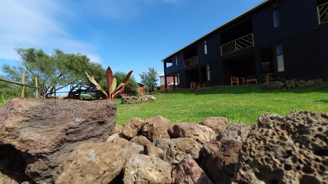 Apartamentos Tupuna Lodge Hanga Roa Exterior foto